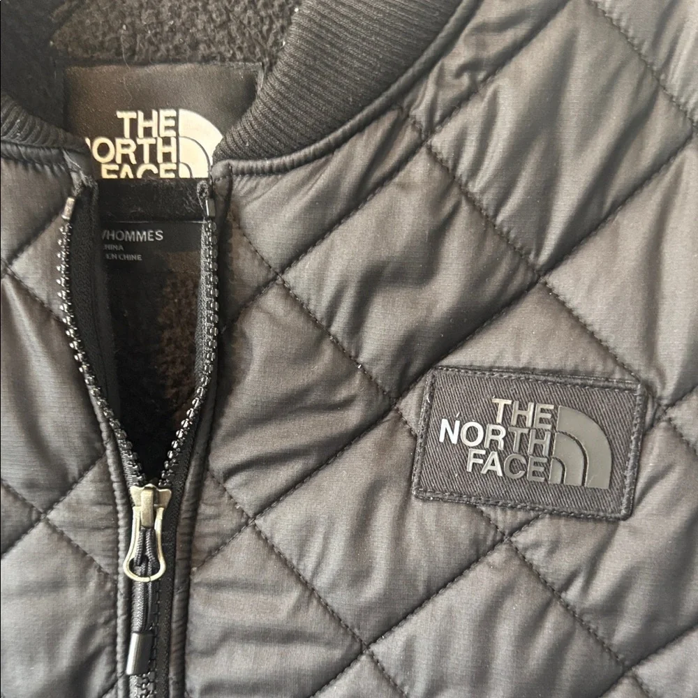 The North Face Men's S Quilted Black‎ Vest